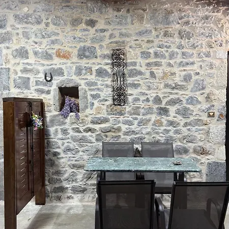αρχοντικό κάτω βρύση Levídhion